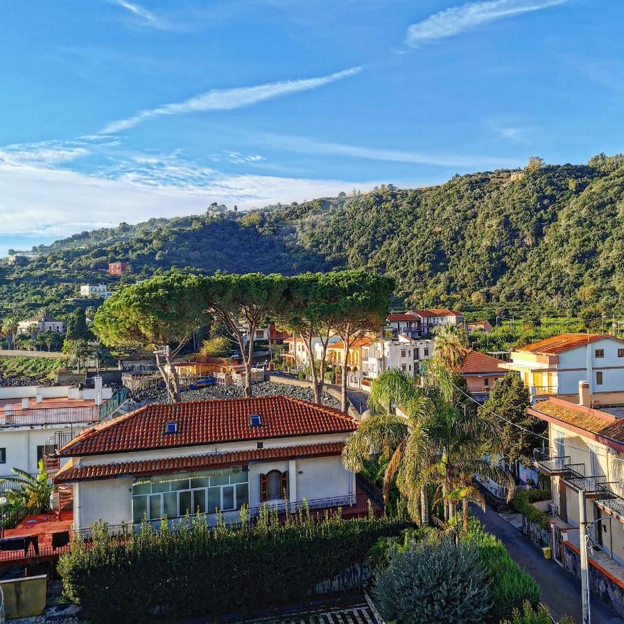 アチレアーレ Made In Sicily Santa Tecla Bed & Breakfast エクステリア 写真