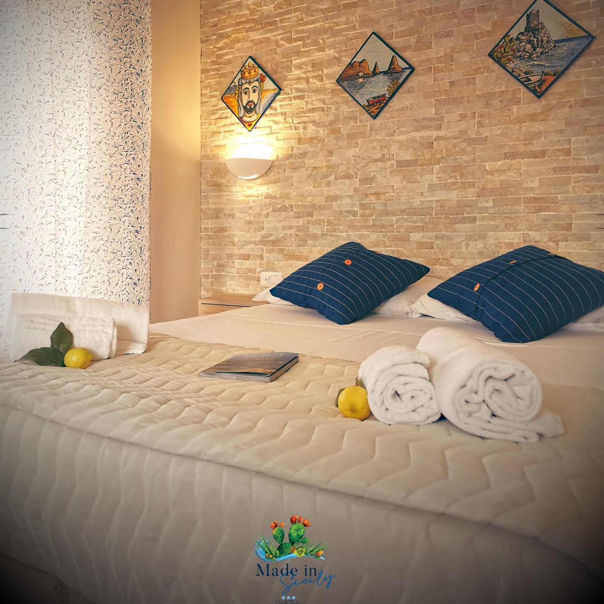 アチレアーレ Made In Sicily Santa Tecla Bed & Breakfast エクステリア 写真