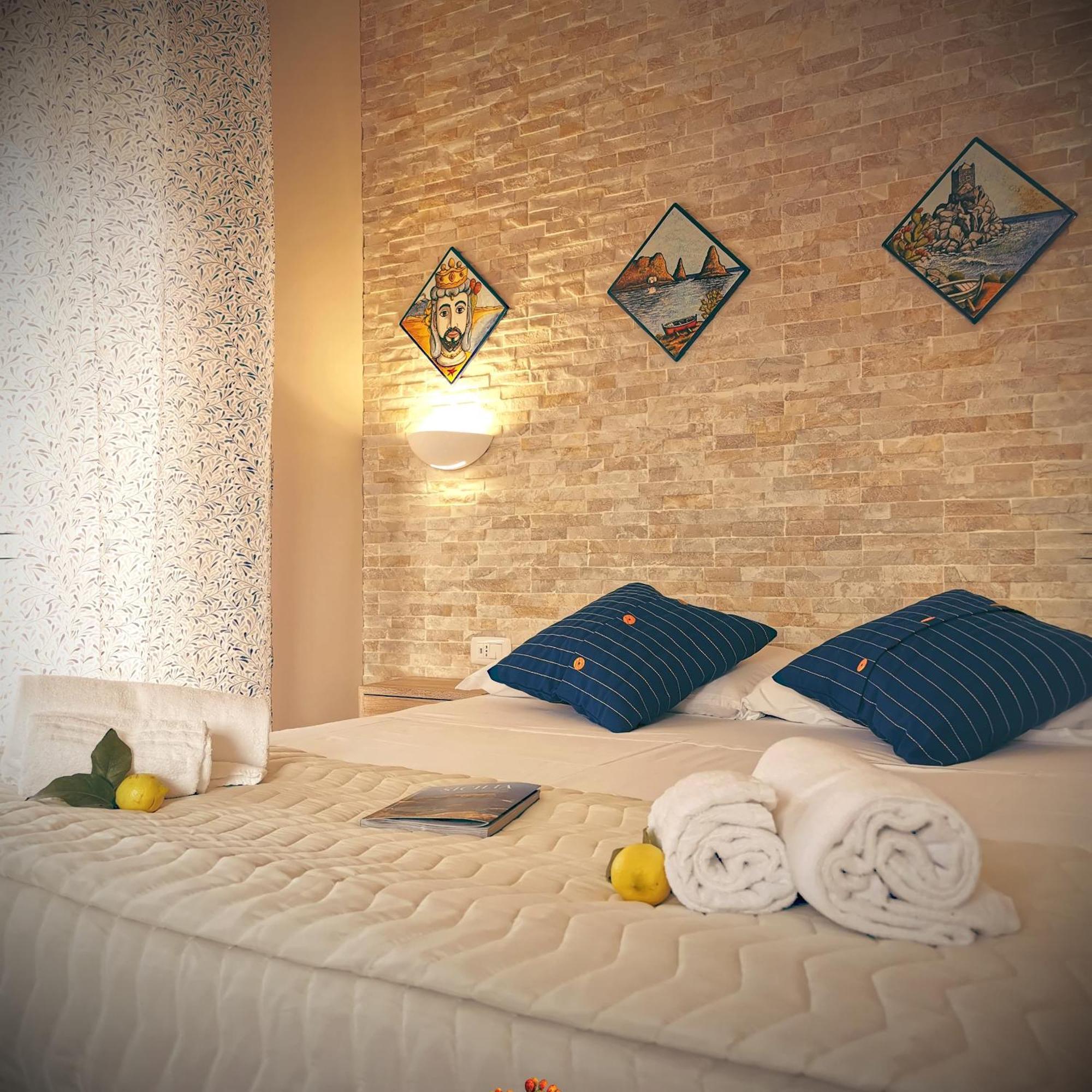 アチレアーレ Made In Sicily Santa Tecla Bed & Breakfast エクステリア 写真